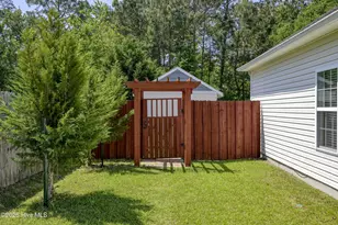 40 Thatcher Dr, Rocky Point, NC 28457 - Photo 45