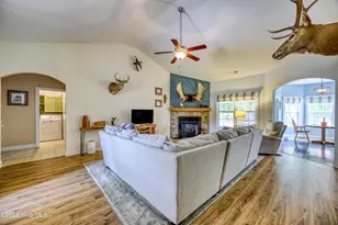 40 Thatcher Dr, Rocky Point, NC 28457 - Photo 3