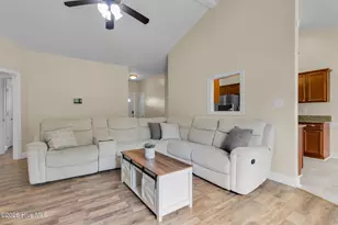 512 Pebble Spruce Ct, Jacksonville, NC 28546 - Photo 5