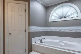 830 Driftwood Dr, Greenville, NC 27858 - Photo 35
