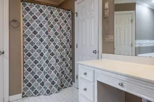 830 Driftwood Dr, Greenville, NC 27858 - Photo 37