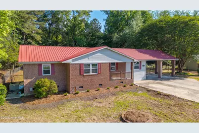 11073 Sam Potts Highway, Lake Waccamaw, NC 28450 - Photo 1