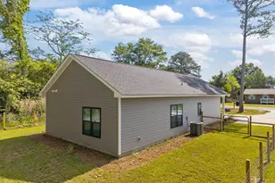 609 N Timberly Ln, Burgaw, NC 28425 - Photo 29