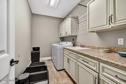 210 Foxcroft Road, Whispering Pines, NC 28327 - Photo 27