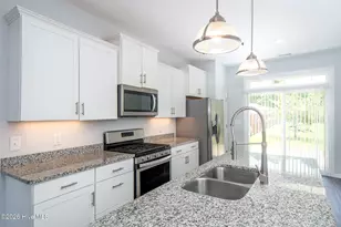 701 Pirates Lndg Dr, Beaufort, NC 28516 - Photo 9
