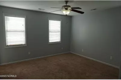 112 High Cottage Lane, Richlands, NC 28574 - Photo 9