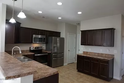 112 High Cottage Lane, Richlands, NC 28574 - Photo 5