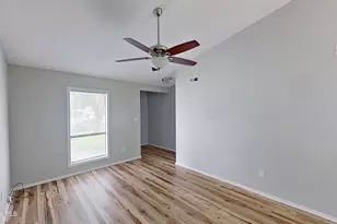 152 Village Cir, Jacksonville, NC 28546 - Photo 3
