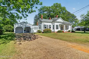 301 E Stanley St, Four Oaks, NC 27524 - Photo 3