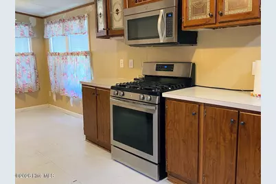 821 Lewis Drive, Grifton, NC 28530 - Photo 11