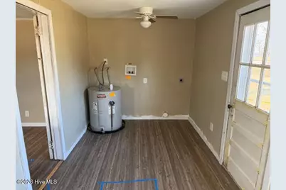 905 N C Street, Bridgeton, NC 28519 - Photo 13