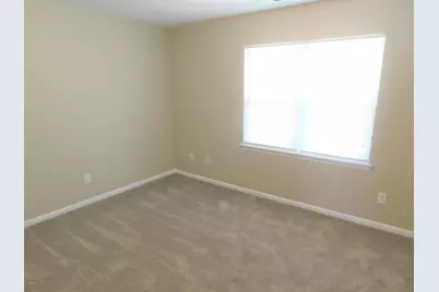 203 Spring Meadow Circle, Jacksonville, NC 28546 - Photo 5