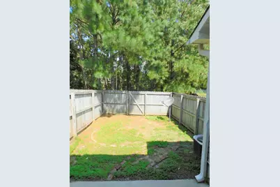 203 Spring Meadow Circle, Jacksonville, NC 28546 - Photo 9
