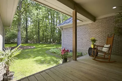 512 North Line Drive, Hampstead, NC 28443 - Photo 7