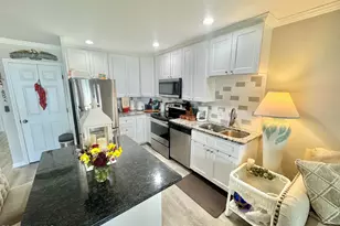 1305 Carolina Beach Ave N, Carolina Beach, NC 28428 - Photo 3