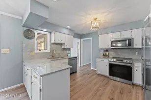 10 Fairway Dr, Whispering Pines, NC 28327 - Photo 11