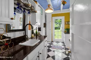 208 Johnson St, New Bern, NC 28560 - Photo 21