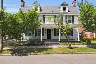 208 Johnson St, New Bern, NC 28560 - Photo 1