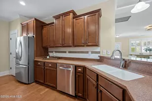 806 Wildflower Dr, Holly Ridge, NC 28445 - Photo 15