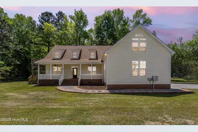 905 Charleston Place, Sneads Ferry, NC 28460 - Photo 1