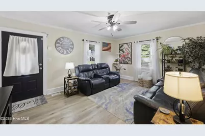 1119 W Colonial Avenue, Elizabeth City, NC 27909 - Photo 9