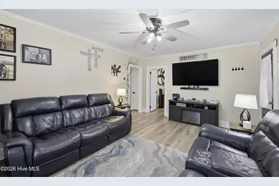 1119 W Colonial Avenue, Elizabeth City, NC 27909 - Photo 9