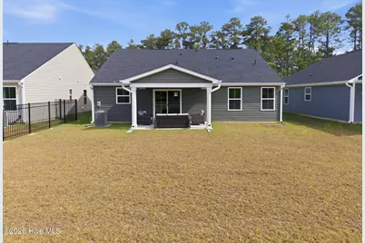 1123 Middle Crest Drive NE, Bolivia, NC 28422 - Photo 3