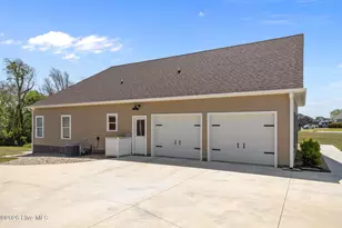 109 Fawn Creek Ct, Cedar Point, NC 28584 - Photo 35