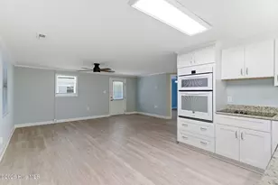 103 SE 76th St, Oak Island, NC 28465 - Photo 7
