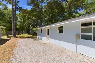103 SE 76th St, Oak Island, NC 28465 - Photo 29