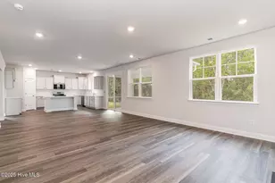 521 Bogue Vw Rd, Hubert, NC 28539 - Photo 13