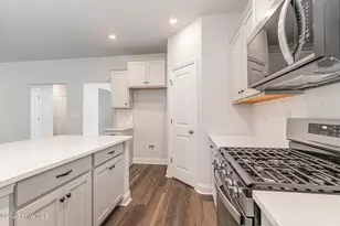 521 Bogue Vw Rd, Hubert, NC 28539 - Photo 11