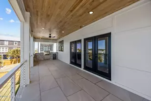 208 Radio Island Rd, Morehead City, NC 28557 - Photo 23