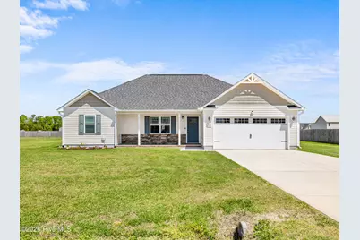 108 Woodwater Drive, Richlands, NC 28574 - Photo 1