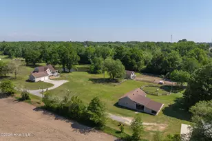 389 Beulaville Hwy, Richlands, NC 28574 - Photo 5
