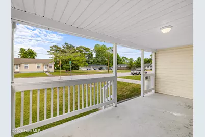 215 Richlands Avenue, Jacksonville, NC 28540 - Photo 5
