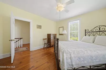 215 W Queen Street, Edenton, NC 27932 - Photo 25