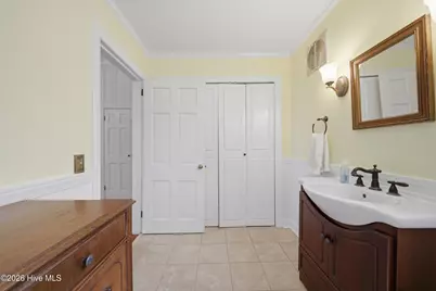 215 W Queen Street, Edenton, NC 27932 - Photo 13