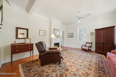 215 W Queen Street, Edenton, NC 27932 - Photo 3