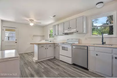105 Lance Court, Jacksonville, NC 28546 - Photo 17