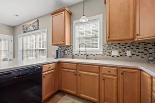 301 Savannah Dr, Jacksonville, NC 28540 - Photo 15
