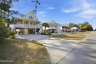 101 NE 33rd St, Oak Island, NC 28465 - Photo 3