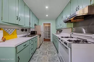 1504 Lucerne Way, New Bern, NC 28560 - Photo 17