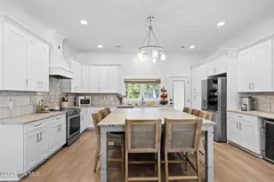1042 Mable Dr, Calabash, NC 28467 - Photo 11