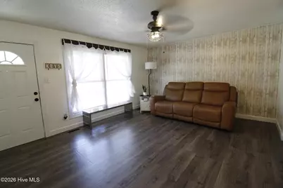 104 Pineview Road, Jacksonville, NC 28546 - Photo 5