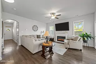 401 Vandemere Ct, Holly Ridge, NC 28445 - Photo 3