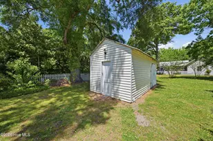 409 Elliott St, Edenton, NC 27932 - Photo 37