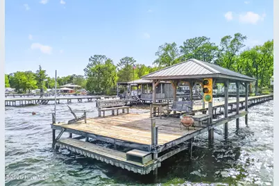 2910 Canal Cove Road, Lake Waccamaw, NC 28450 - Photo 19