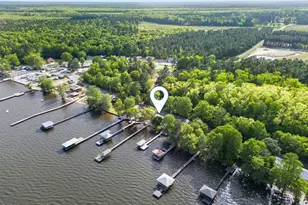 2910 Canal Cove Rd, Lake Waccamaw, NC 28450 - Photo 35