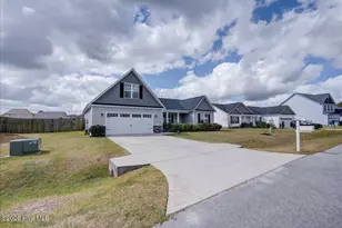 520 Poults Dr, Richlands, NC 28574 - Photo 7